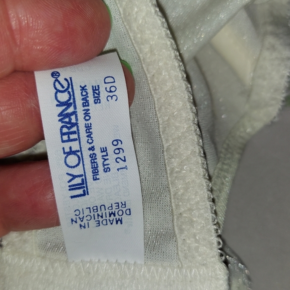 White Shimmer Bra New 36D - Picture 5 of 6